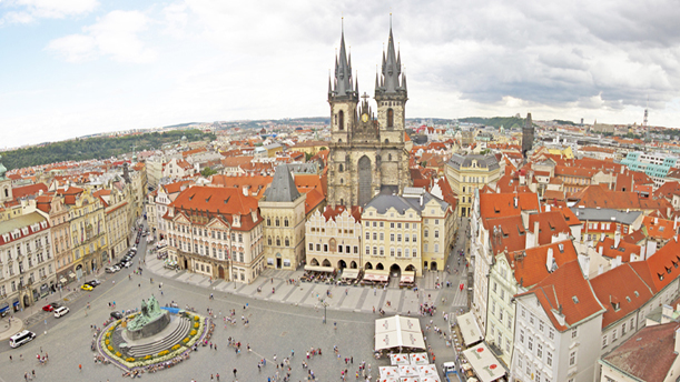 Überblicak über die historische Altstadt von Prag