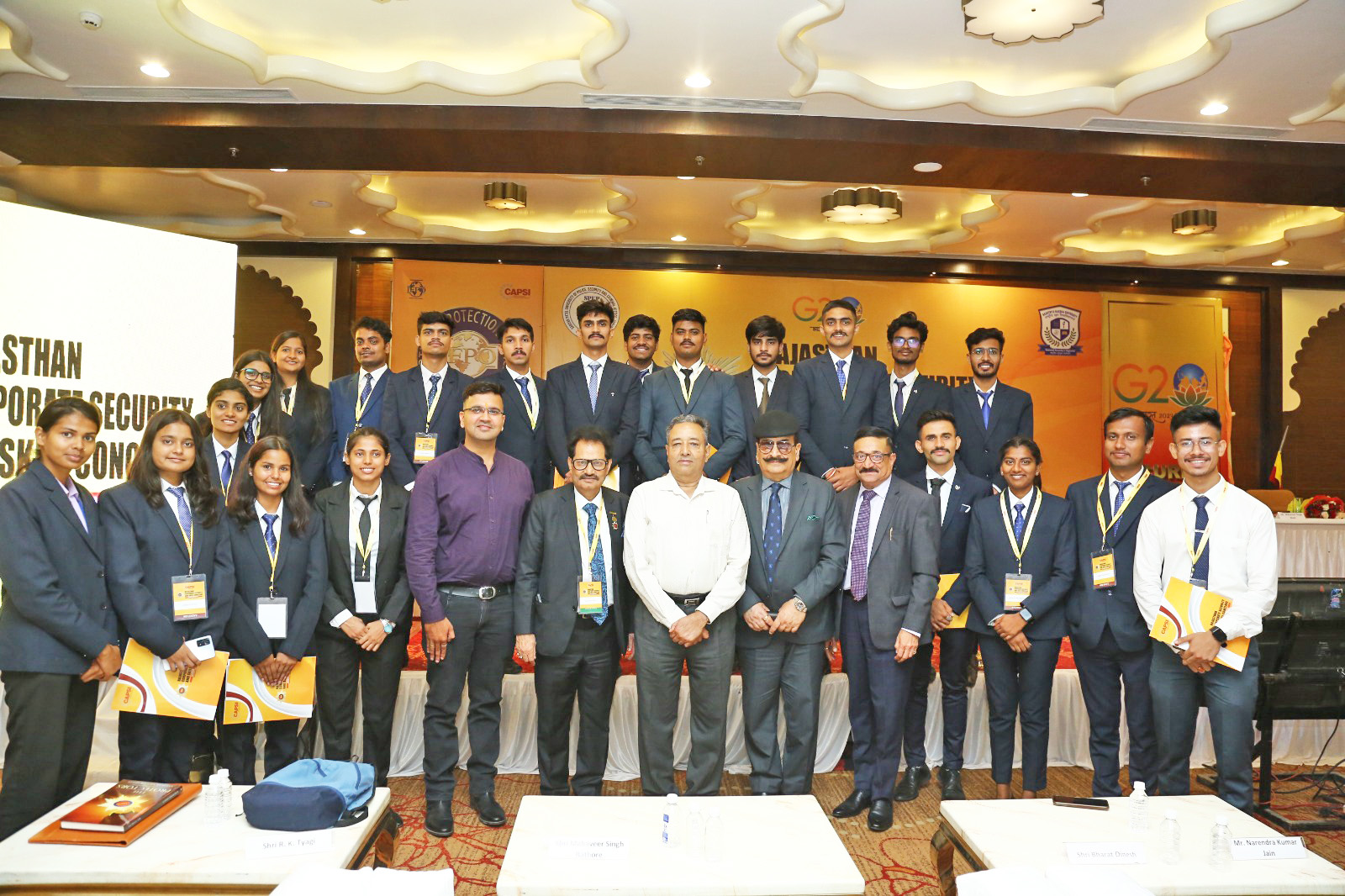 With students of SPUPCJ University